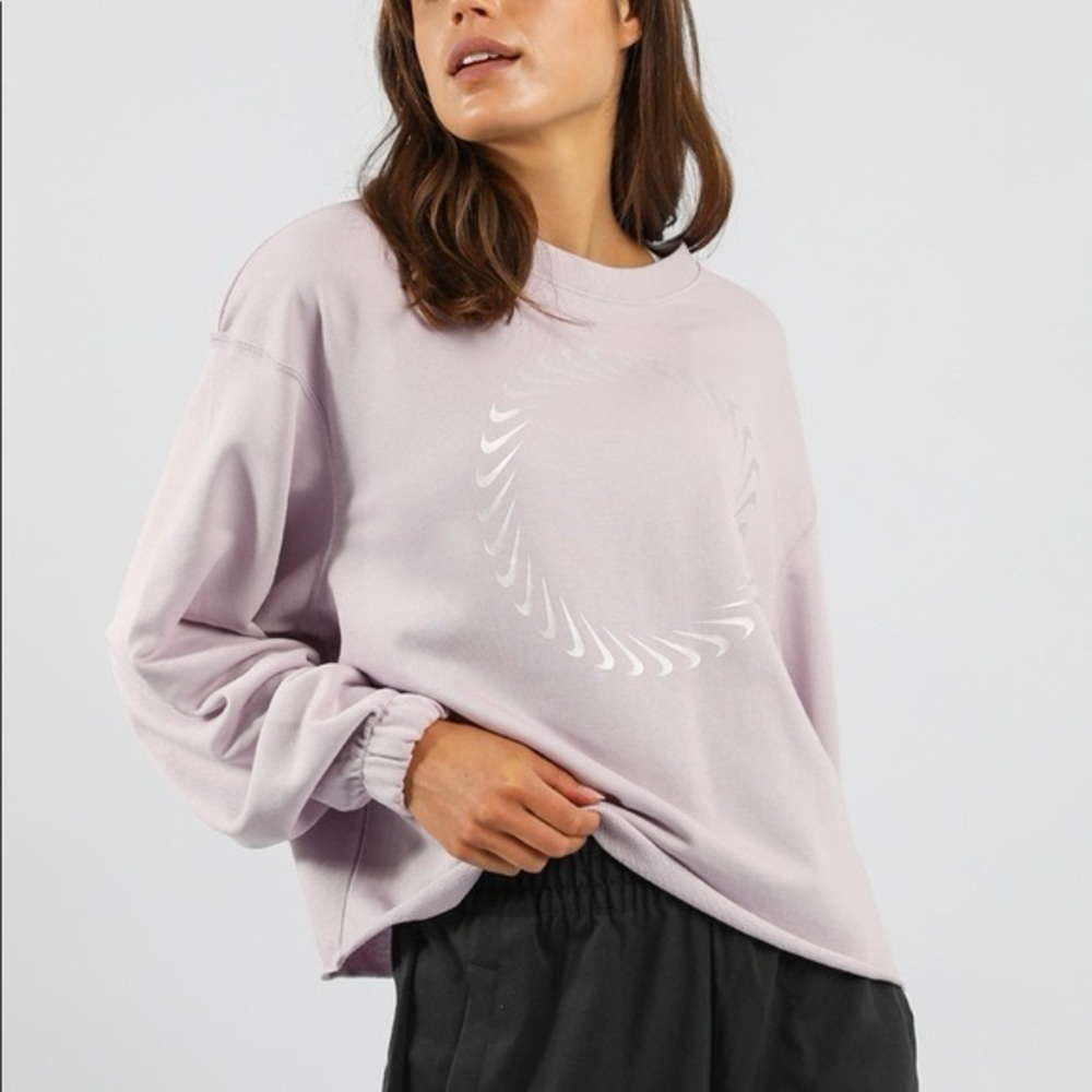 Nike NWT Purple Raw Hem Oversized Fit Size Large Icon Clash Sweatshirt